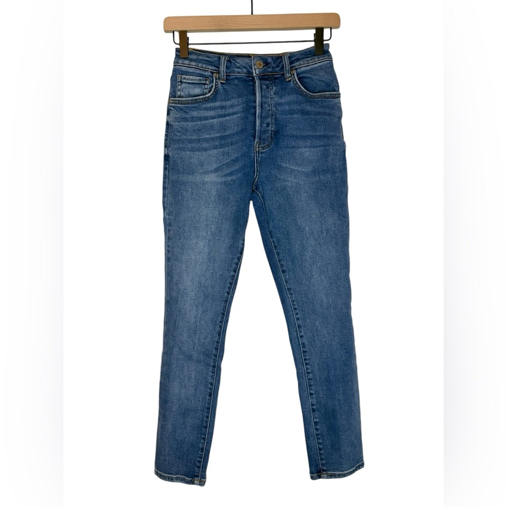 Forever 21 Slim Skinny Blue Jeans